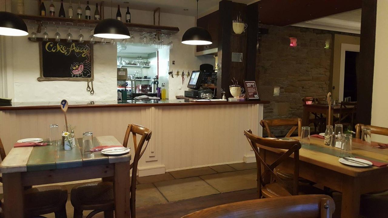 The Ship Inn Invergordon Buitenkant foto